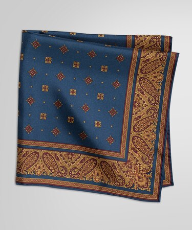 シルクツイル スクエアメダリオンプリント ポケットスクエア