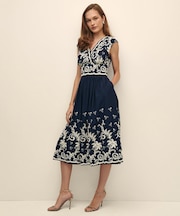 コットンボイル ボタニカルエンブロイダリー フレアワンピース