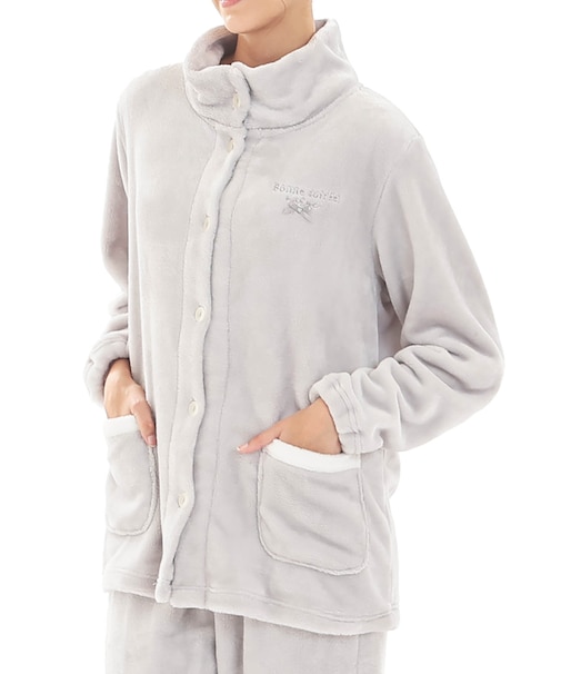 スノーパウダームジスタンドカラーパジャマ 上下セット ルームウェア 部屋着 あたたか 厚手 ふわふわ ふわもこ 着心地がいい 手触り やわらか リラックス 大人可愛い かわいい 無地