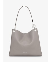 CHRISTINA ぺブルレザー トリプルガセット ショルダートート ラージ