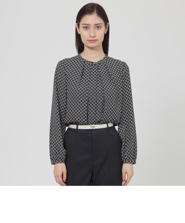 【ウォッシャブル】格子モノグラムプリント　ブラウス