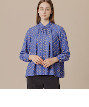 ハミングバスケットプリントブラウス