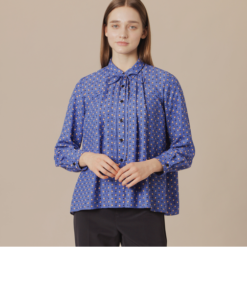 ハミングバスケットプリントブラウス