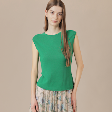 【婦人画報掲載】ホールガーメントプルオーバー