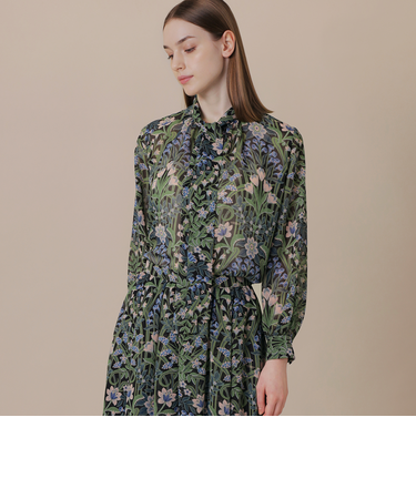 ボタニカルウォールプリントブラウス