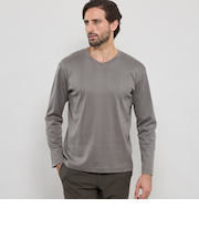 針抜きVネックロングスリーブTシャツ