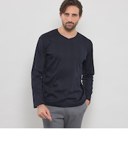 針抜きVネックロングスリーブTシャツ