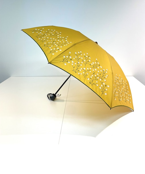 【折りたたみ傘】ルフジュ (refuge) 木の実プリント 軽量 8本骨 雨傘