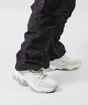 ANIMATES グラフィカルソールスニーカー