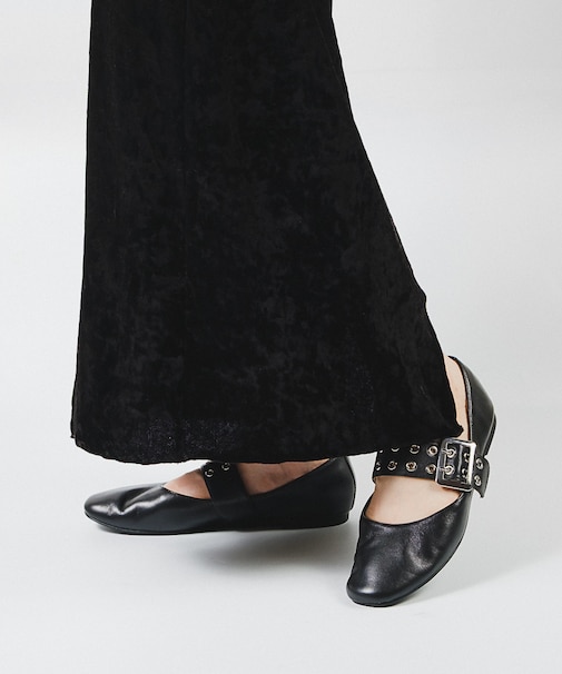 ATLANTICA メタルバックルフラットシューズ