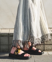 BAY-RIDGE ビッグバックルフラットサンダル