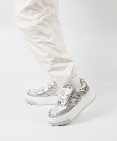 DYNAMO-R スワロディテール厚底スニーカー