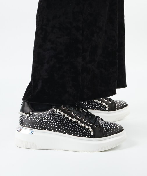 GLORIES パールビジューレースアップスニーカー