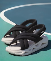 HURDLE 2 クロスクッションスポーツサンダル