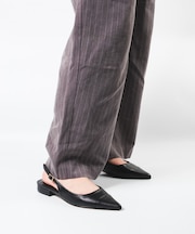 ROWYN ポインテッドスリングバックフラットパンプス