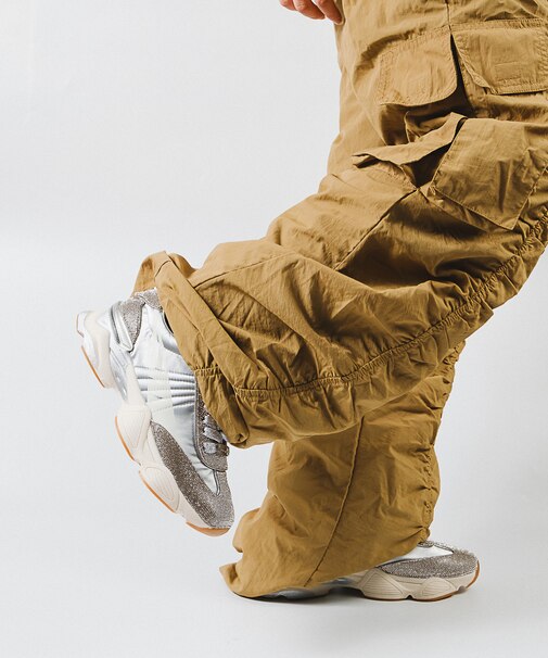 SETBACK-R ラインストーンスニーカー