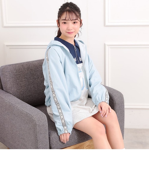 ロゴラインナイロンパーカーブルゾン