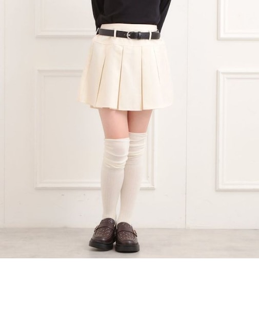 ベルト付きプリーツスカート
