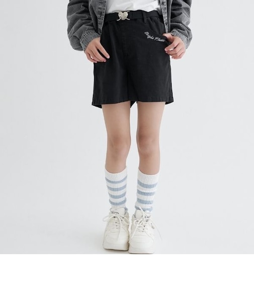 ベルトつきショートパンツ