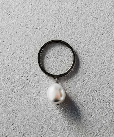 Pearl Swing Ring