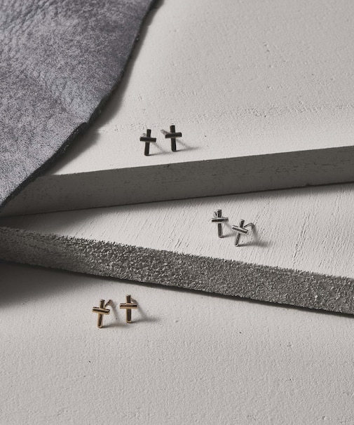 Cross Pierce
