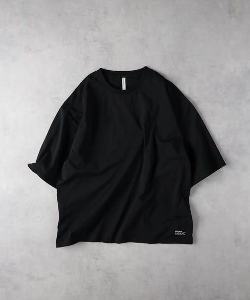 PLUS ONE(プラスワン)【メンズ】裾ワンポイントロゴ半袖Tシャツ