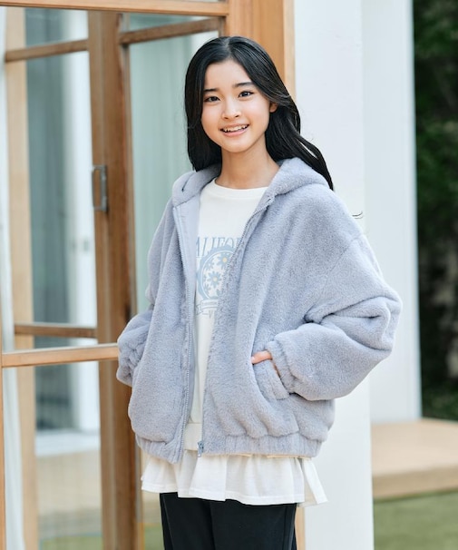 VIVIAN BLUE(ヴィヴィアンブルー)【キッズ】【先行販売】フェイクファーブルゾン