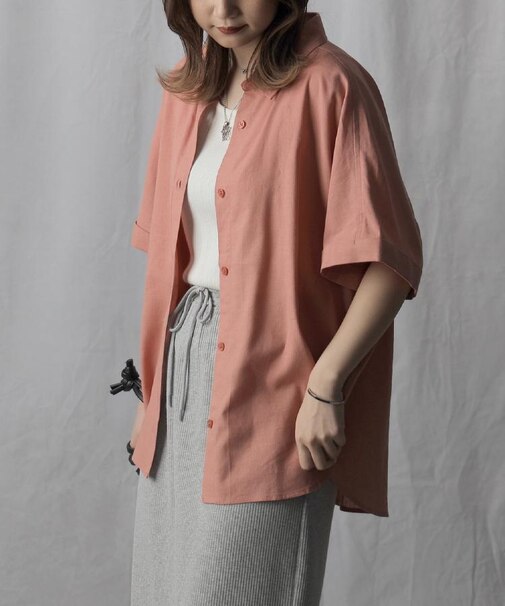 HONEYSUCKLE ROSE(ハニーサックルローズ)【レディース】【すっきり見え】リネン混半袖シャツ (着丈長め/お尻が隠れる/体型カバー/寒暖差対策）