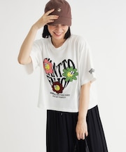 フラワー刺繍Tシャツ