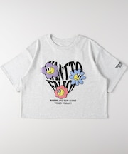 フラワー刺繍Tシャツ
