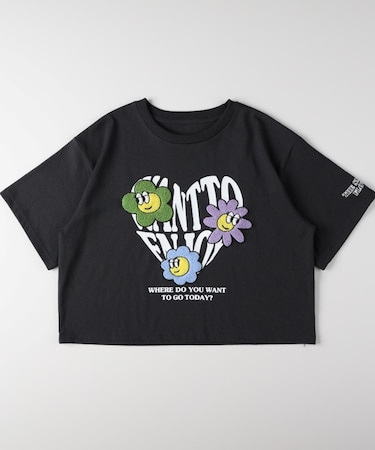フラワー刺繍Tシャツ