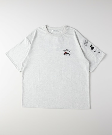《体型カバー》ネコ袖刺繍Tシャツ