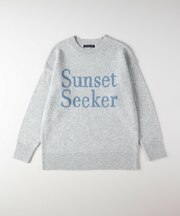 《ふんわり軽い》スフレニットロゴセーター