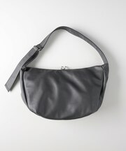 ハーフムーンビッグショルダーバッグ
