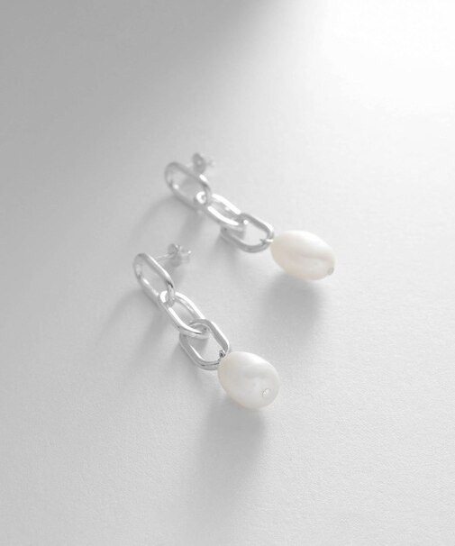 シルバー バロックパール チェーンリンク ロングピアス