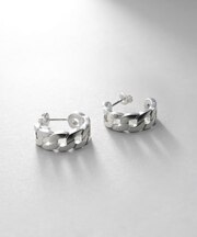 シルバー フラットカーブチェーンモチーフピアス