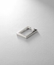 シルバー レクタングルイヤーカフ