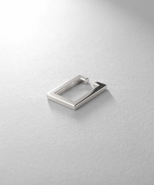 シルバー レクタングルイヤーカフ