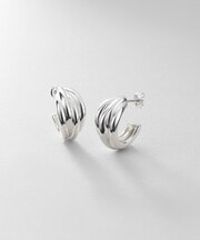 シルバー スモールフープ タングルドピアス
