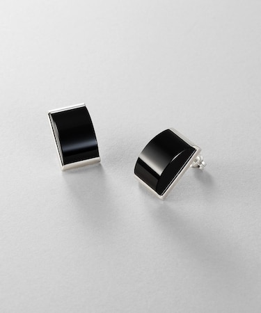 シルバー オニキス バフトップカットピアス