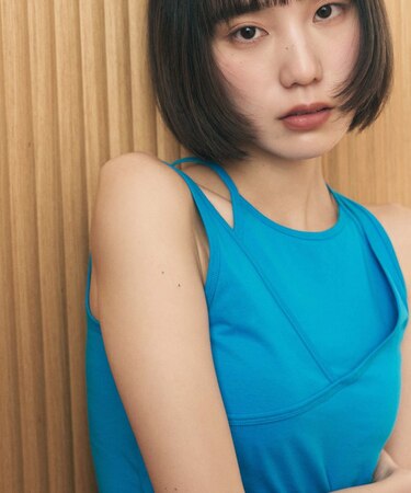 レイヤードカップ付きキャミ