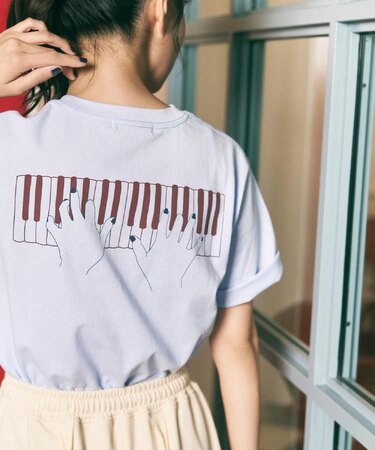 ピアノ グラフィックTシャツ