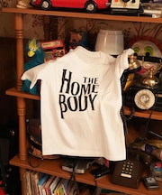 HOMEBODYグラフィックTシャツ