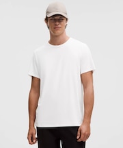 ルルレモン Fundamental Tシャツ