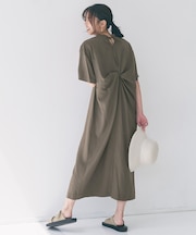 バックデザイン ワンピース