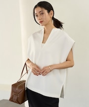 BEAUTY FORM JERSEY Light キーネックトップス