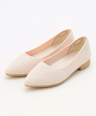フォルムフィット ポインテッド パンプス