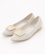 バックル付き ポインテッド パンプス