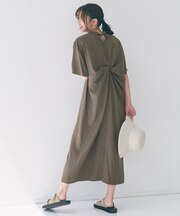バックデザイン ワンピース