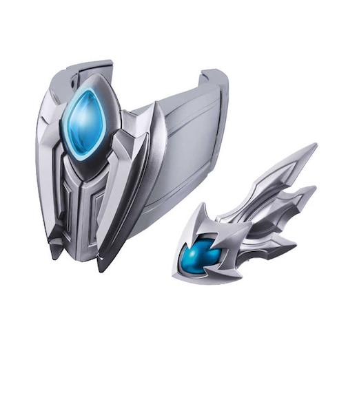 バンダイ　ウルトラマン DXウルティメイトブレスレット＆ニュージェネブローチ DXｳﾙﾃｨﾒｲﾄﾌﾞﾚｽﾚｯﾄｾｯﾄ